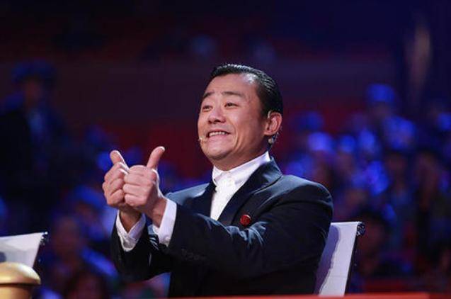 周立波最新消息，舞臺魅力依舊，人生經(jīng)歷更豐富